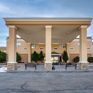 Comfort Inn & Suites Raphine - Lexington Near I-81 And I-64 Exterior photo