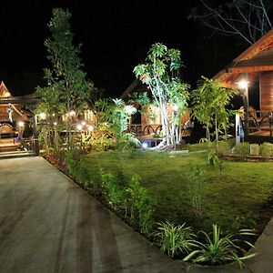 Burilamplai Resort บุรีลำปลาย รีสอร์ท Thung Yai Exterior photo