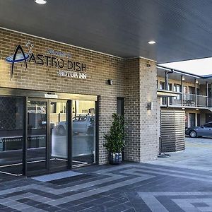Astro Dish Motor Inn Parkes Exterior photo