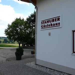 Gastehaus Stahuber Ξενοδοχείο Feldkirchen-Westerham Exterior photo