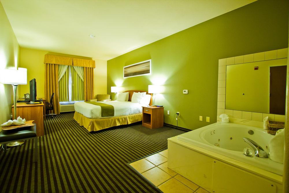 Holiday Inn Express Hotel And Suites Bastrop, An Ihg Hotel Εξωτερικό φωτογραφία