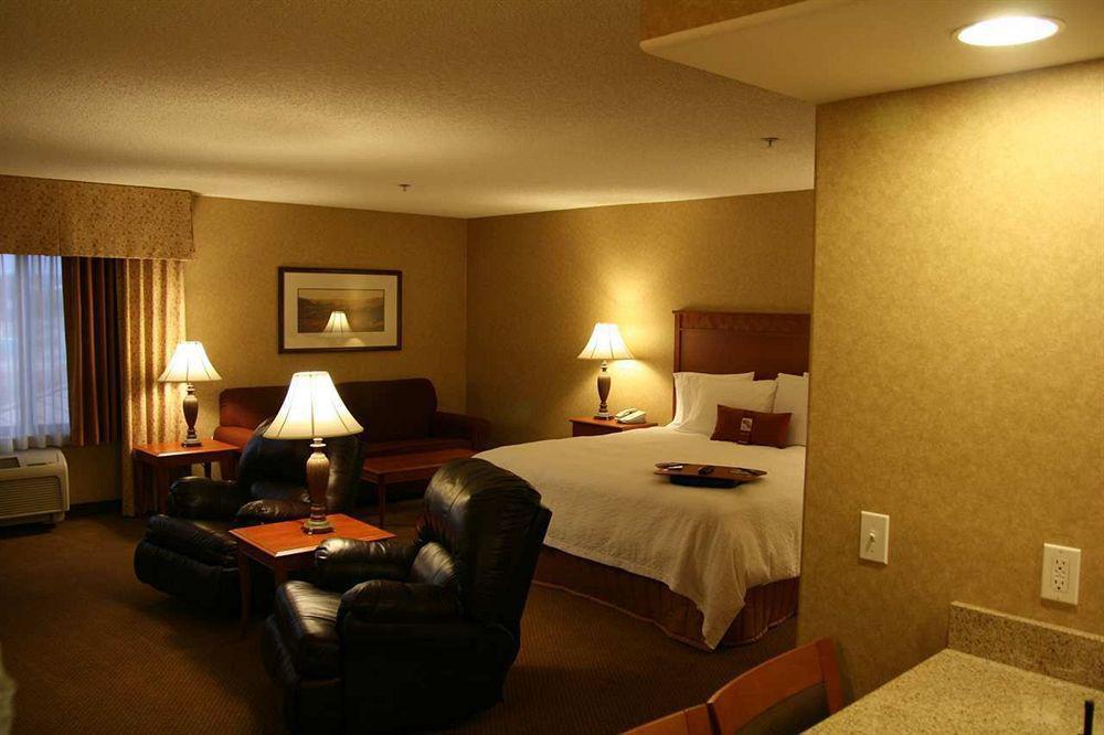 Hampton Inn & Suites Τεμέκουλα
 Δωμάτιο φωτογραφία