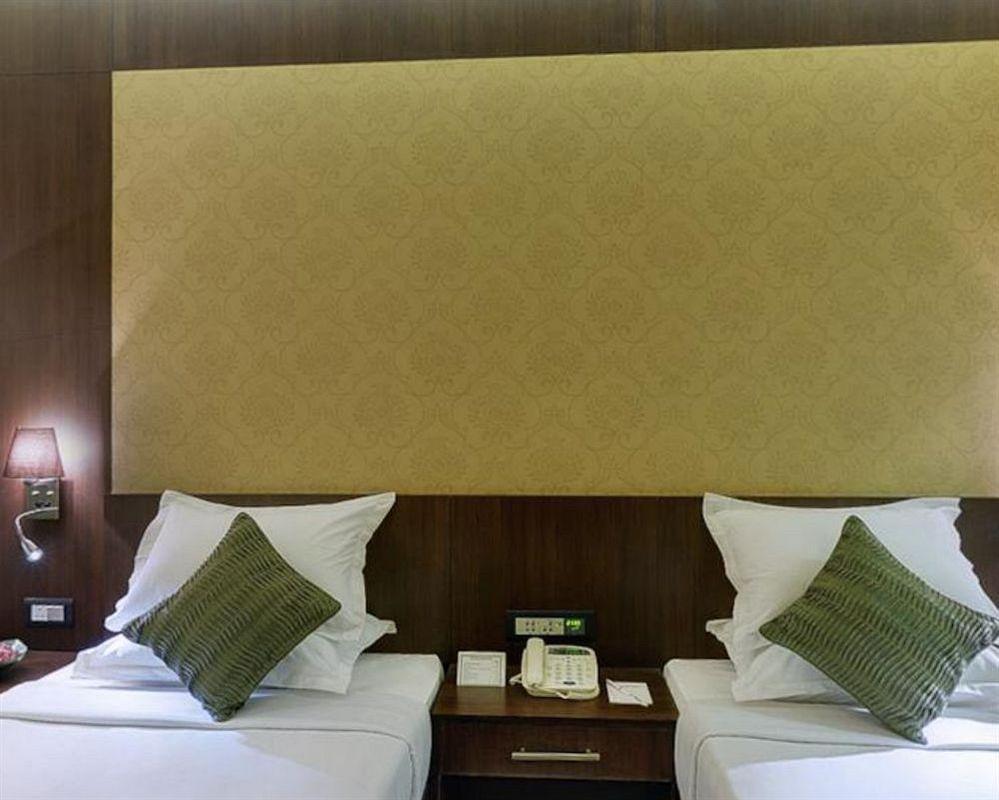 Hotel Maharani Palace Τζαϊπούρ Εξωτερικό φωτογραφία