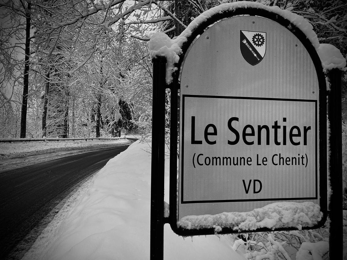 Hotel De Ville Du Sentier Le Sentier Εξωτερικό φωτογραφία