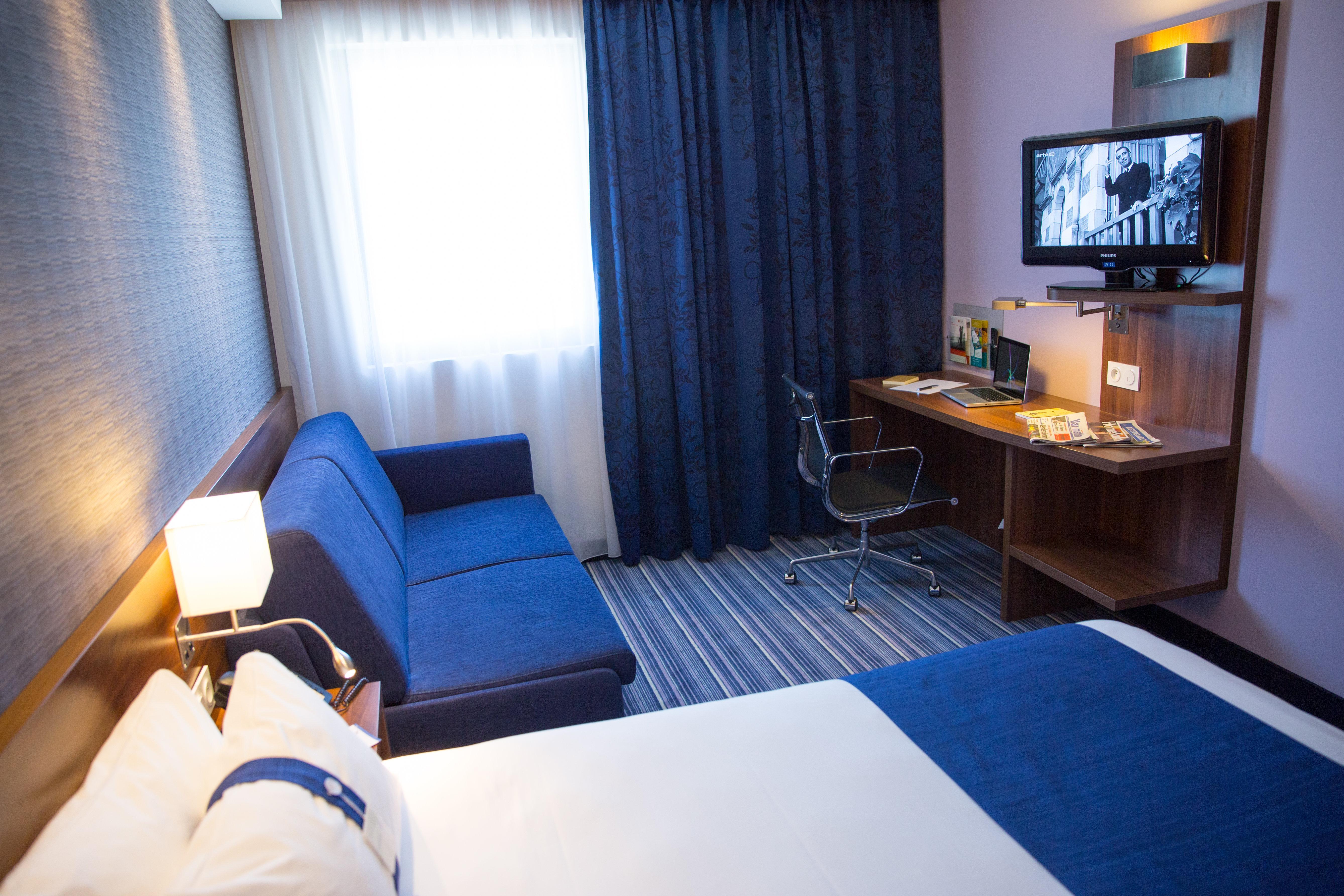Holiday Inn Express Toulon - Est, An Ihg Hotel Εξωτερικό φωτογραφία