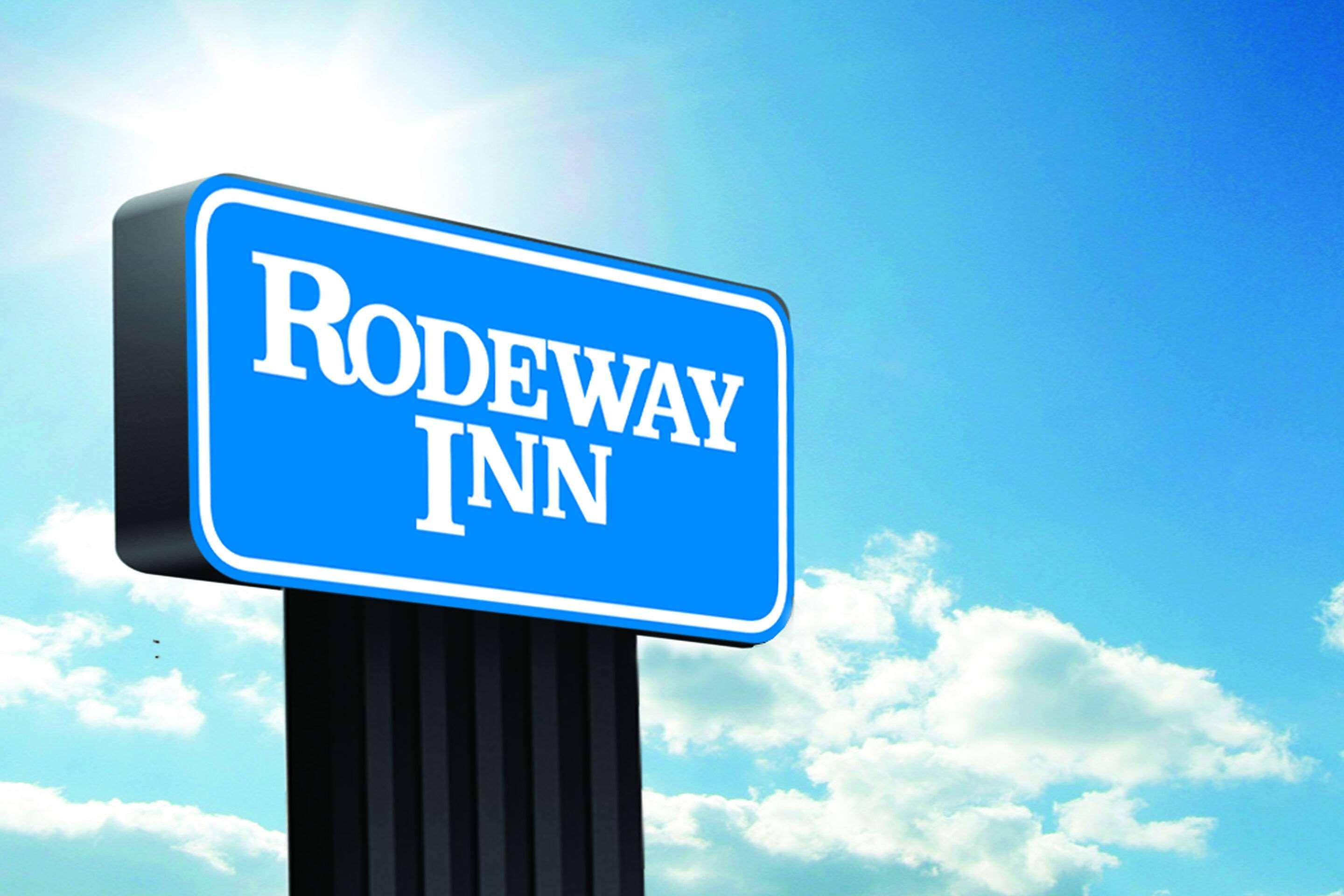 Rodeway Inn & Suites Κάμλουπς Εξωτερικό φωτογραφία