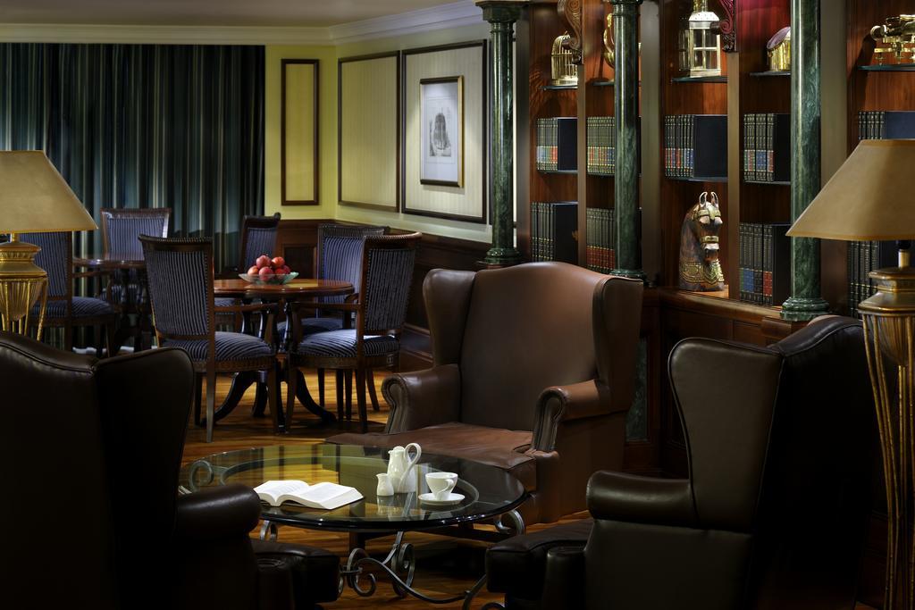 The Bristol Hotel Ντουμπάι Εστιατόριο φωτογραφία