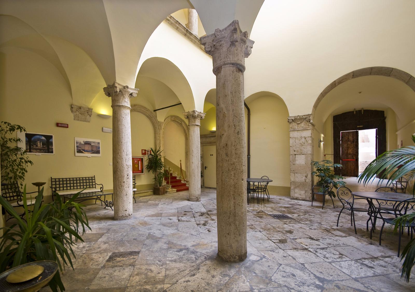 Palazzo Guiderocchi Ξενοδοχείο Ασκόλι Πιτσένο Εξωτερικό φωτογραφία