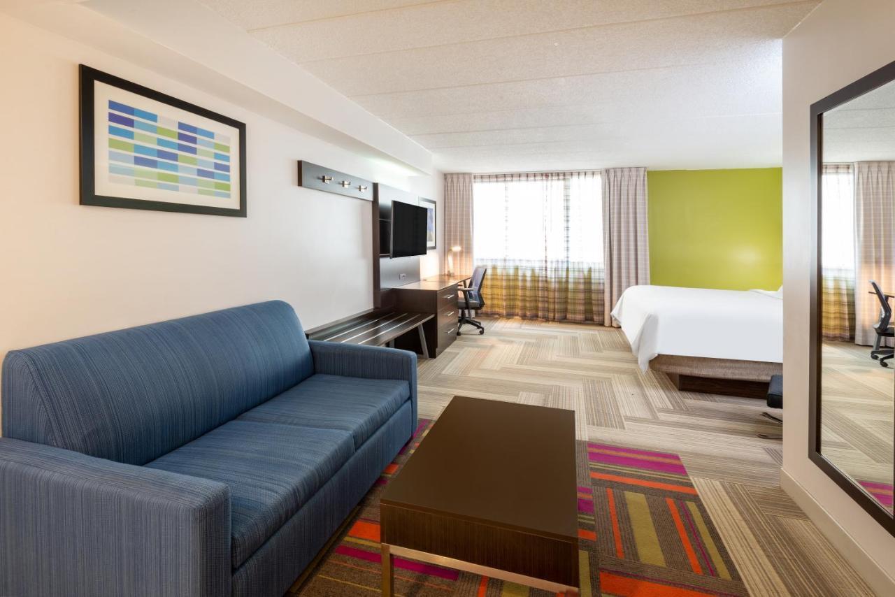 Holiday Inn Express Philadelphia Ne-Bensalem, An Ihg Hotel Εξωτερικό φωτογραφία