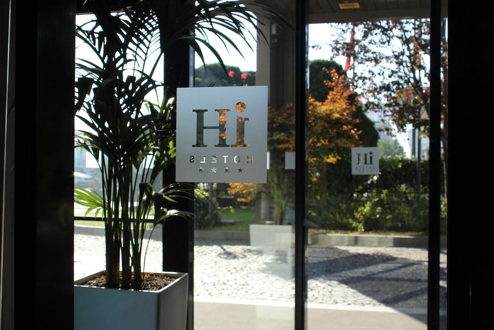 Ih Hotels Milano Lorenteggio Εξωτερικό φωτογραφία