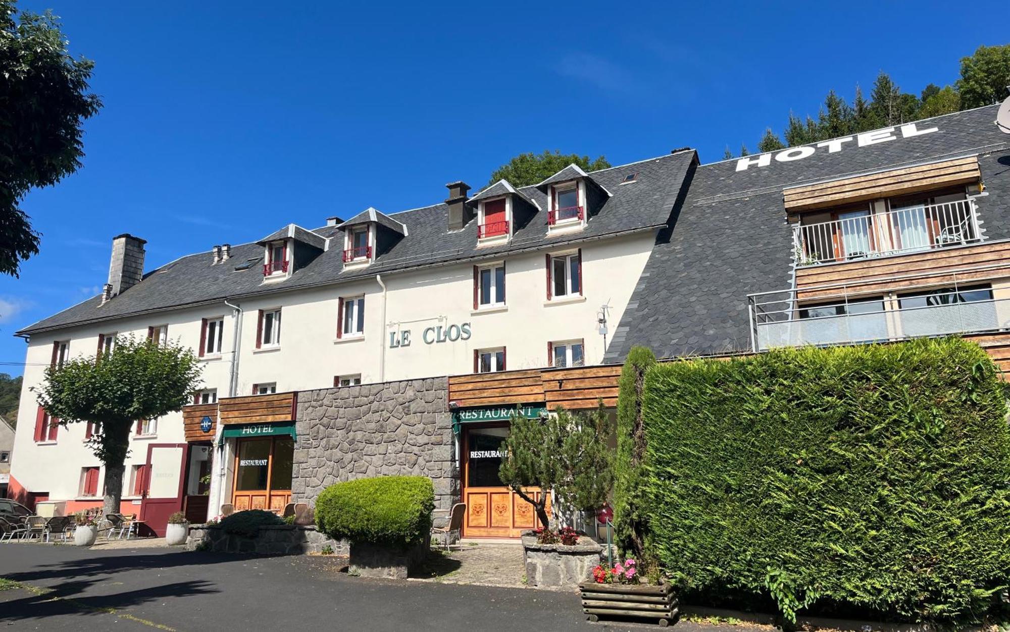 Hotel Restaurant Le Clos Besse-et-Saint-Anastaise Εξωτερικό φωτογραφία