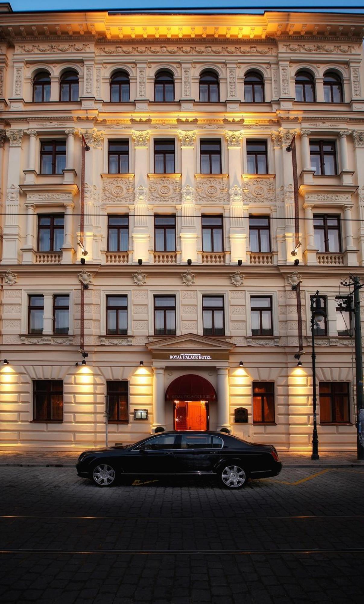Luxury Family Hotel Royal Palace Πράγα Εξωτερικό φωτογραφία