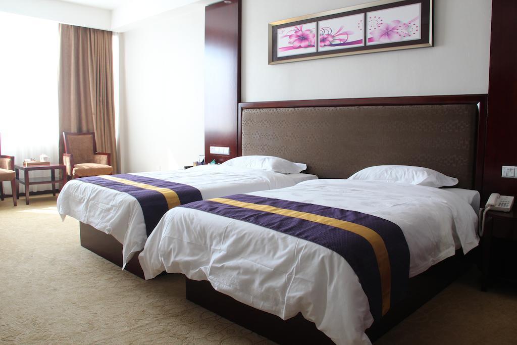 Zhuhai Platinum Holiday Hotel Δωμάτιο φωτογραφία