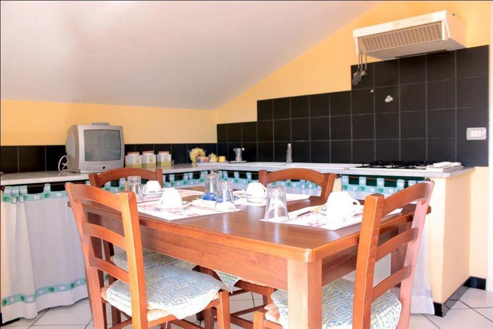 Ai Tre Parchi Bed And Bike Bed and Breakfast Randazzo Εξωτερικό φωτογραφία