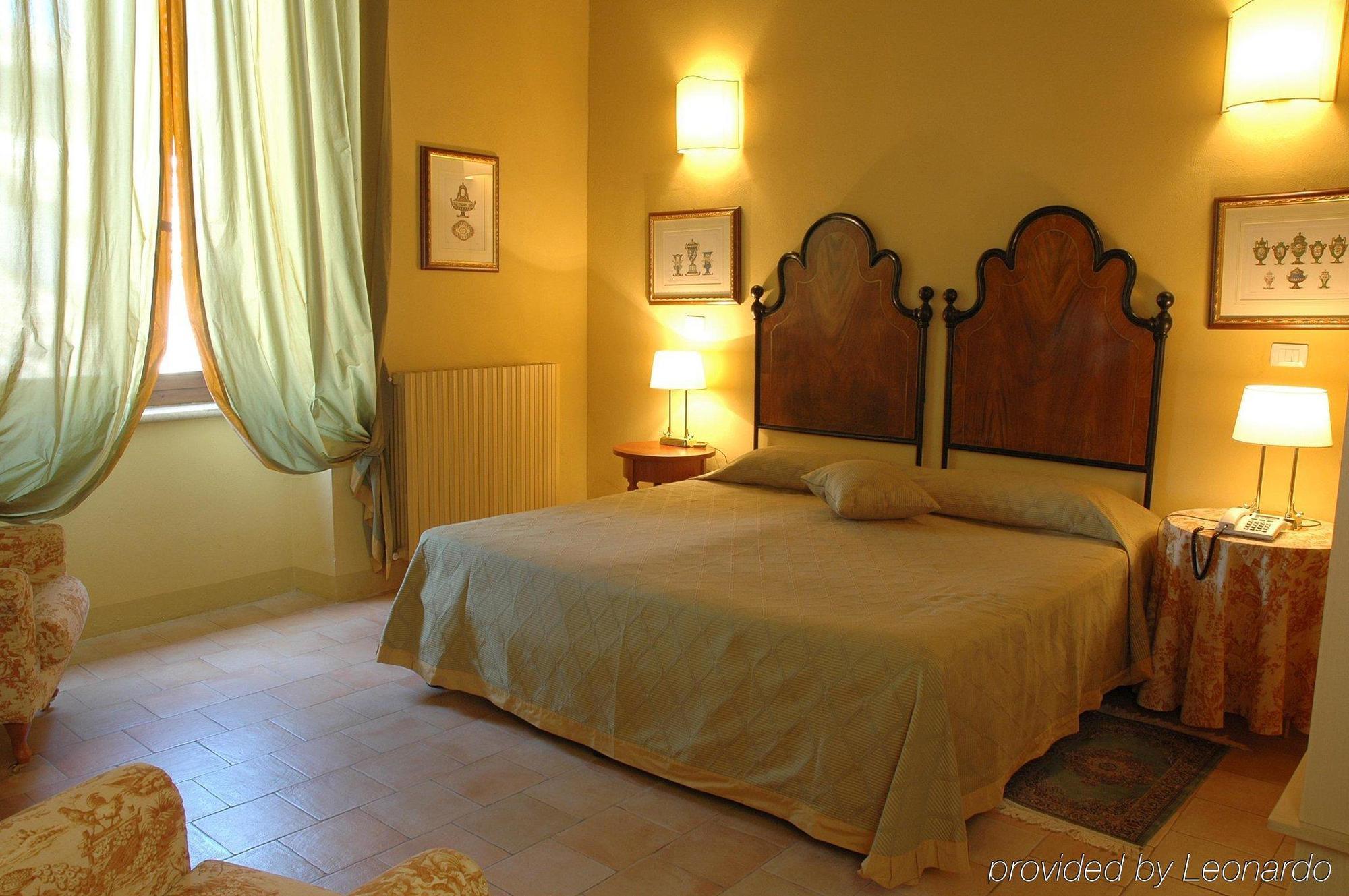 Palazzo Guiderocchi Ξενοδοχείο Ασκόλι Πιτσένο Δωμάτιο φωτογραφία