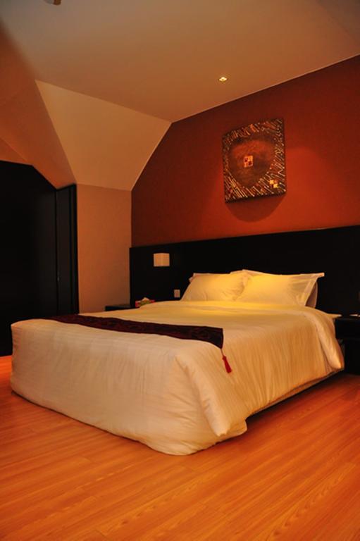 Tat Place Hotel Kuala Belait Δωμάτιο φωτογραφία