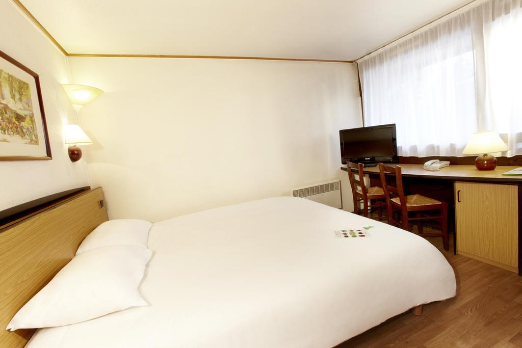 Campanile Hotel Peronne Δωμάτιο φωτογραφία