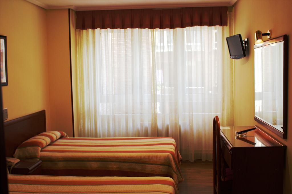 Hotel San Glorio Σανταντέρ Δωμάτιο φωτογραφία