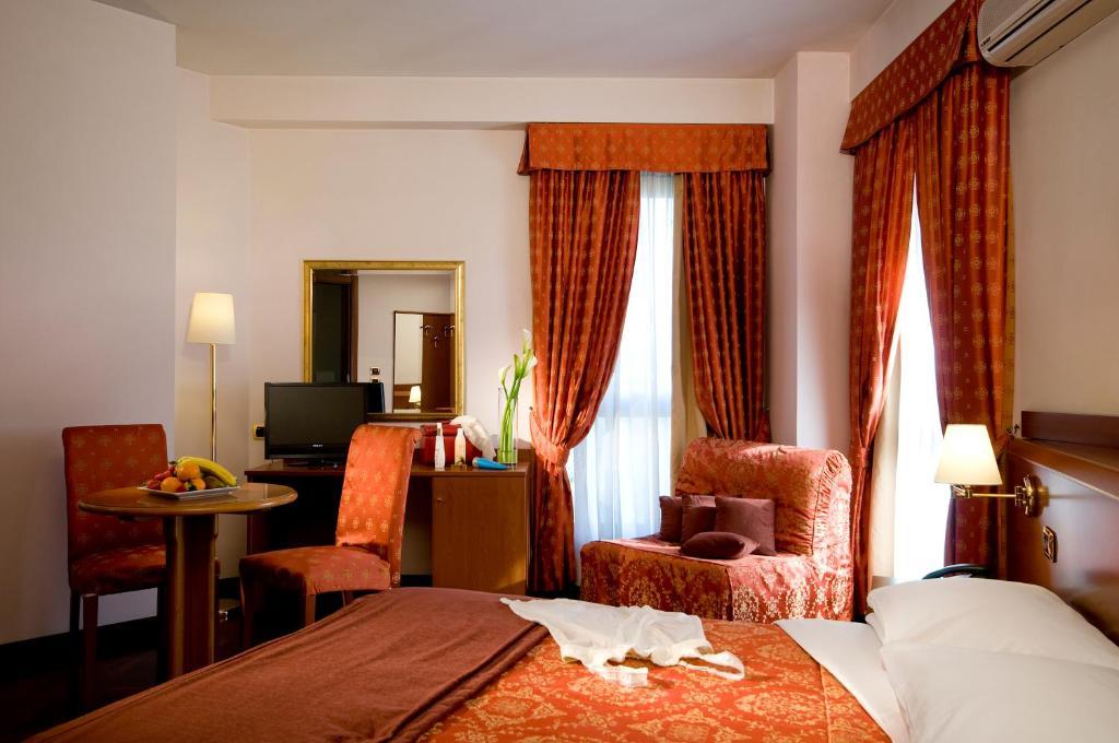 Excel Hotel Roma Ciampino Marino Δωμάτιο φωτογραφία