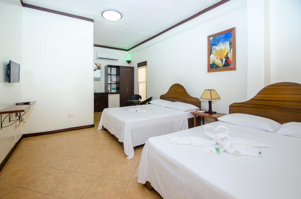 Turtle Inn Resort Manoc-Manoc Δωμάτιο φωτογραφία