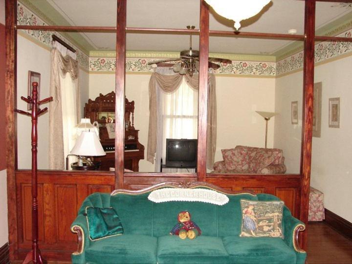 The Corner House Bed & Breakfast Nicholasville Εξωτερικό φωτογραφία