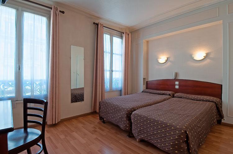 Hotel Saint Quentin Παρίσι Εξωτερικό φωτογραφία