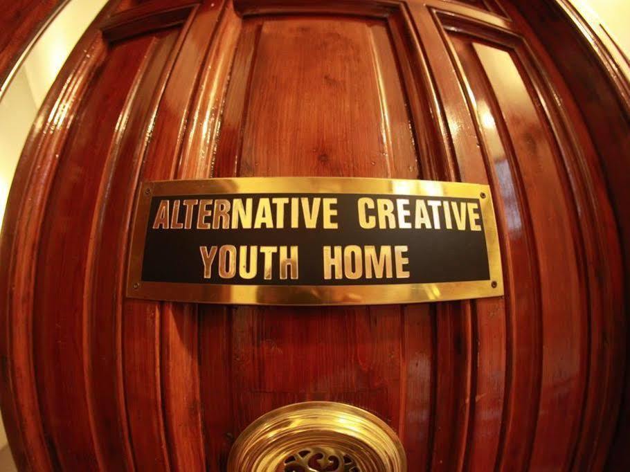 Alternative Creative Youth Hostel Βαρκελώνη Εξωτερικό φωτογραφία
