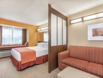 Microtel Inn & Suites By Wyndham Verona Δωμάτιο φωτογραφία
