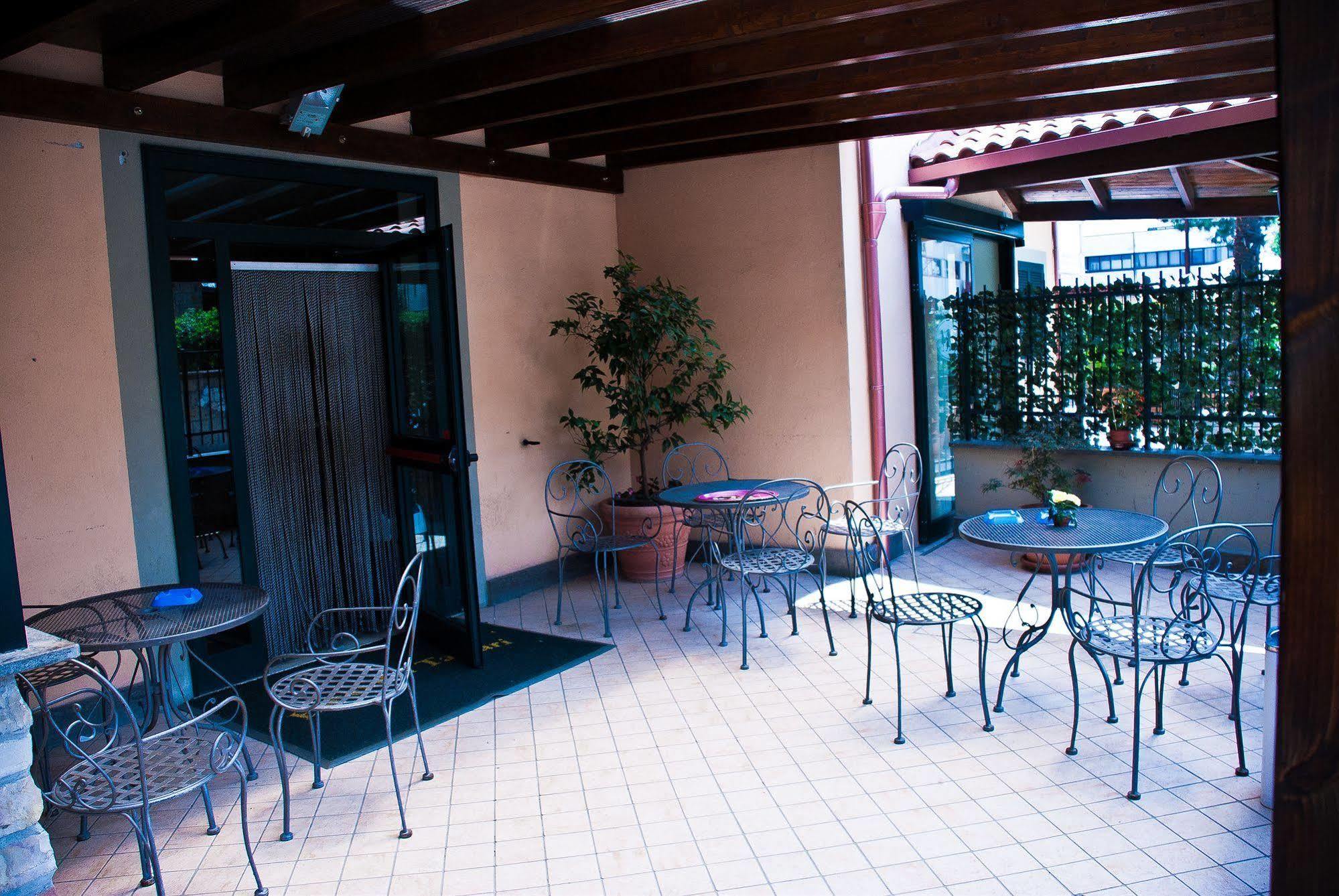 Hotel Dei Tartari Guidonia Εξωτερικό φωτογραφία