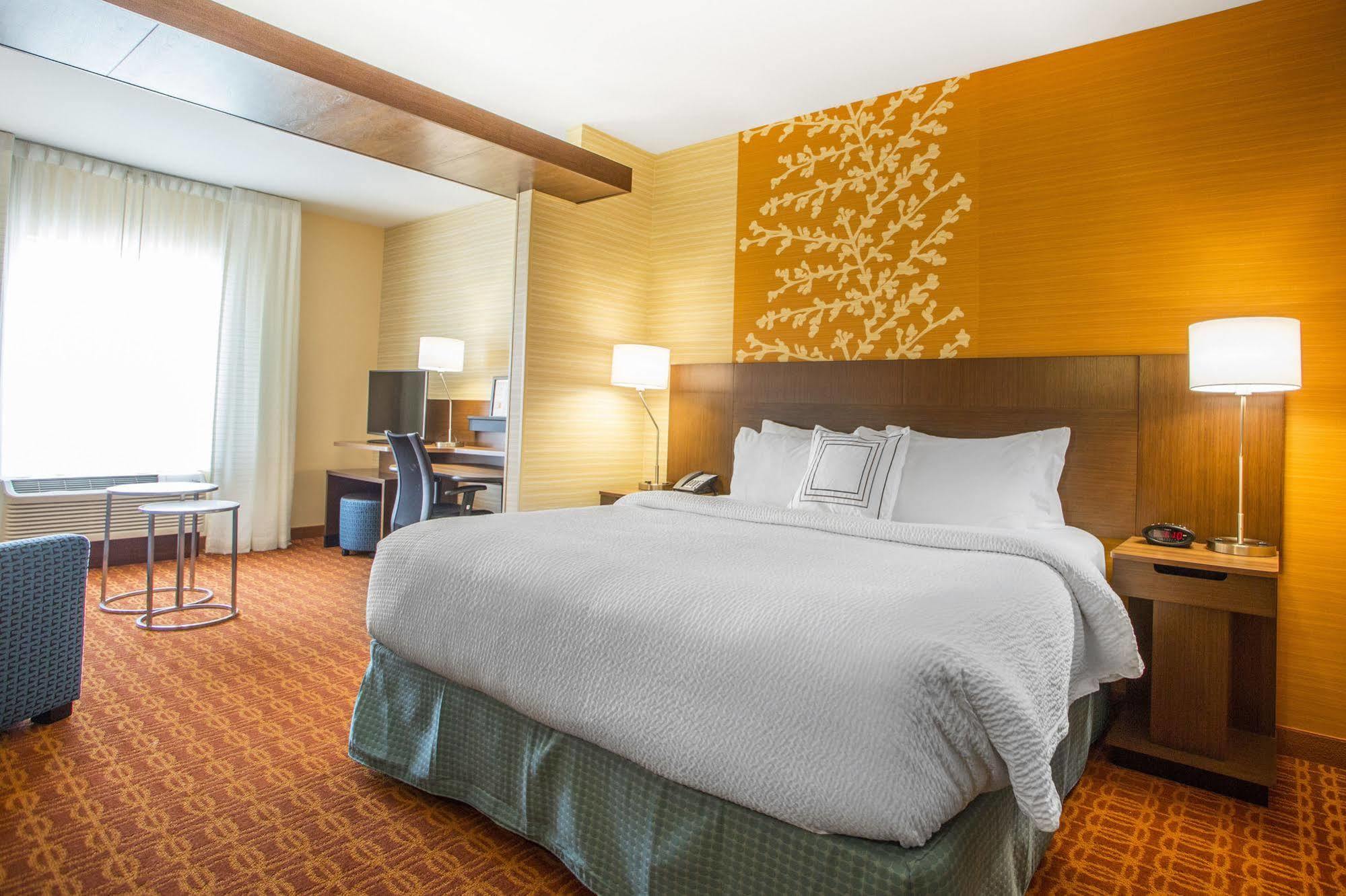 Fairfield Inn & Suites By Marriott Waterloo Cedar Falls Εξωτερικό φωτογραφία