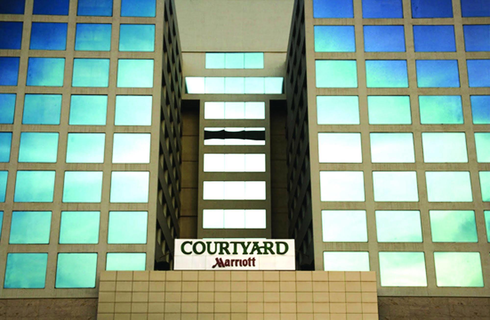 Courtyard By Marriott Chennai Ξενοδοχείο Εξωτερικό φωτογραφία