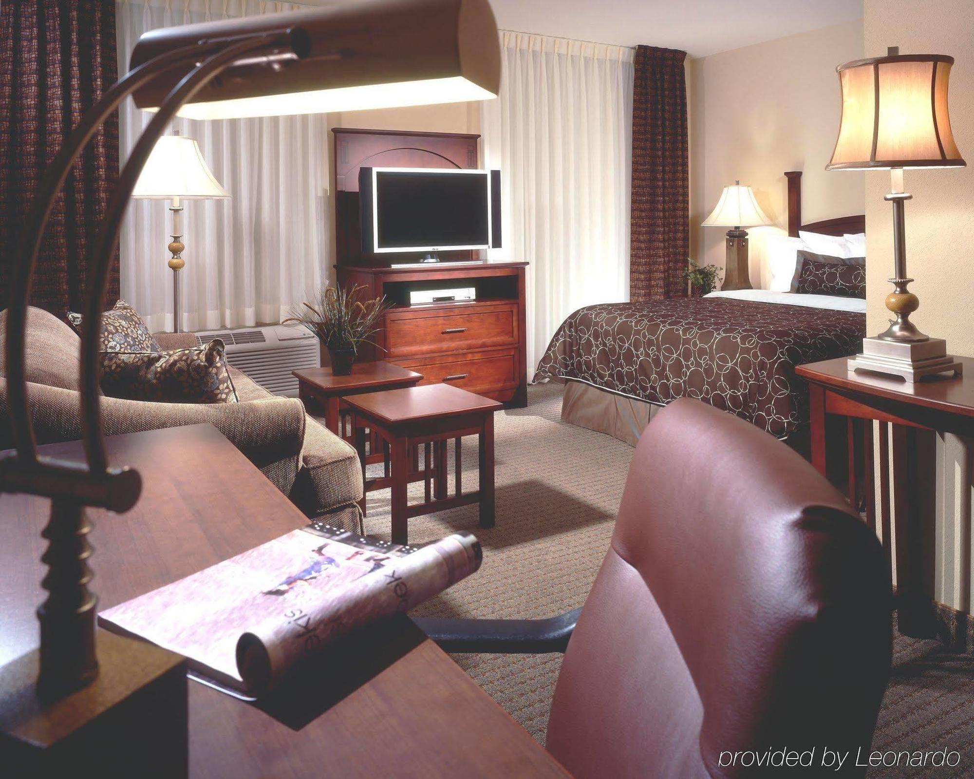 Staybridge Suites North Brunswick, An Ihg Hotel Δωμάτιο φωτογραφία