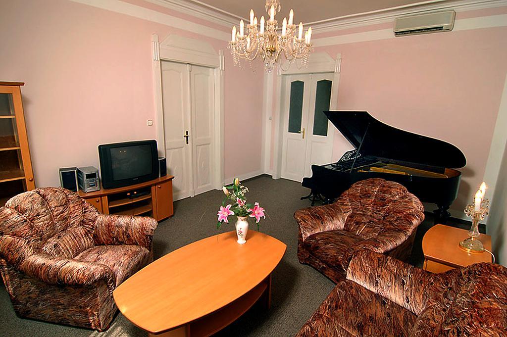Hotel & Residence Royal Standard Πράγα Δωμάτιο φωτογραφία