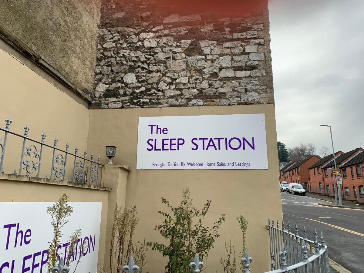 The Sleep Station Newport Ξενοδοχείο Νιούπορτ Εξωτερικό φωτογραφία