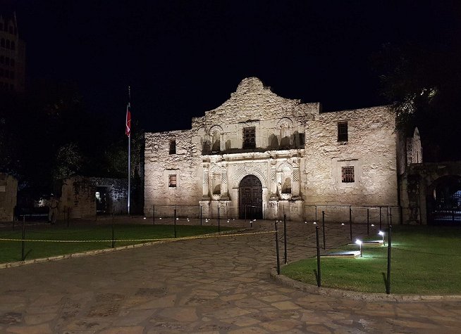 Alamo Plaza photo