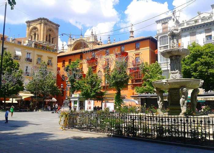 Bib-Rambla Square Plaza Bib-Rambla in Granada: 14 reviews and 38 photos photo