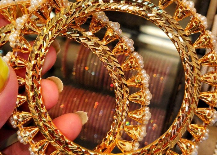 Bapu Bazar Jaipur jewellery | Jaipur jewelry, Gold bangles, Bangles photo