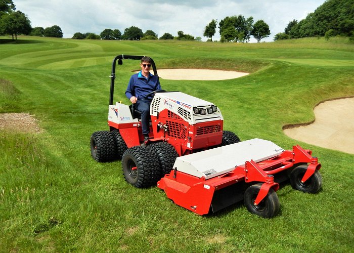 Mid-Kent Golf Club London Golf Club takes delivery of Ventrac compact tractor ... photo