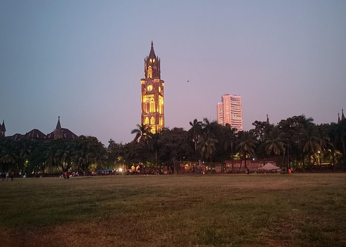 Oval Maidan Oval Maidan looks so beautiful in evening : r/mumbai photo