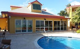Augusta Bay Bahamas, Exuma Ξενοδοχείο George Town Exterior photo
