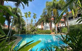 Thara Cholapruek Resort - Sha Extra Plus Nakhon Nayok Exterior photo