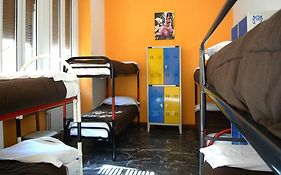 Hostel California Μιλάνο Room photo