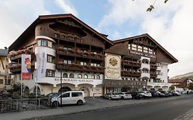 Das Kaltschmid - Familotel Tirol Ζέεφελντ Exterior photo