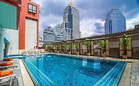 Bandara Suites Silom, Bangkok - Sha Extra Plus Exterior photo