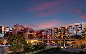 Hilton Orange County/Costa Mesa Ξενοδοχείο Exterior photo