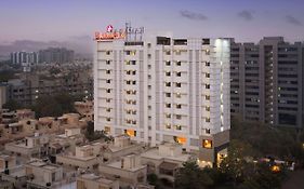 Ramada Ahmedabad Ξενοδοχείο Exterior photo