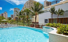 Hilton Garden Inn Waikiki Beach Χονολουλού Exterior photo