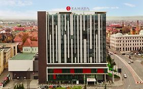 Ramada Sibiu Hotel Σίμπιου Exterior photo