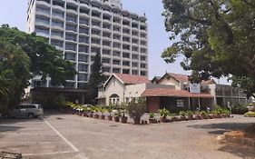 Woodlands Ξενοδοχείο Μπανγκαλόρ Exterior photo