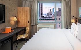 Fairfield Inn & Suites New York Downtown Manhattan / World Trade Center Area Exterior photo